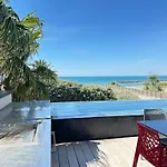 Carrare Villa *